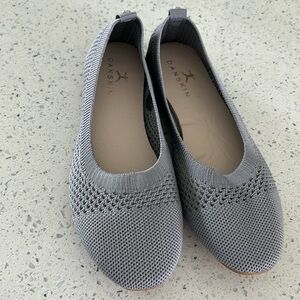 Ladies Danskins flats! Size 6 1/5 blue